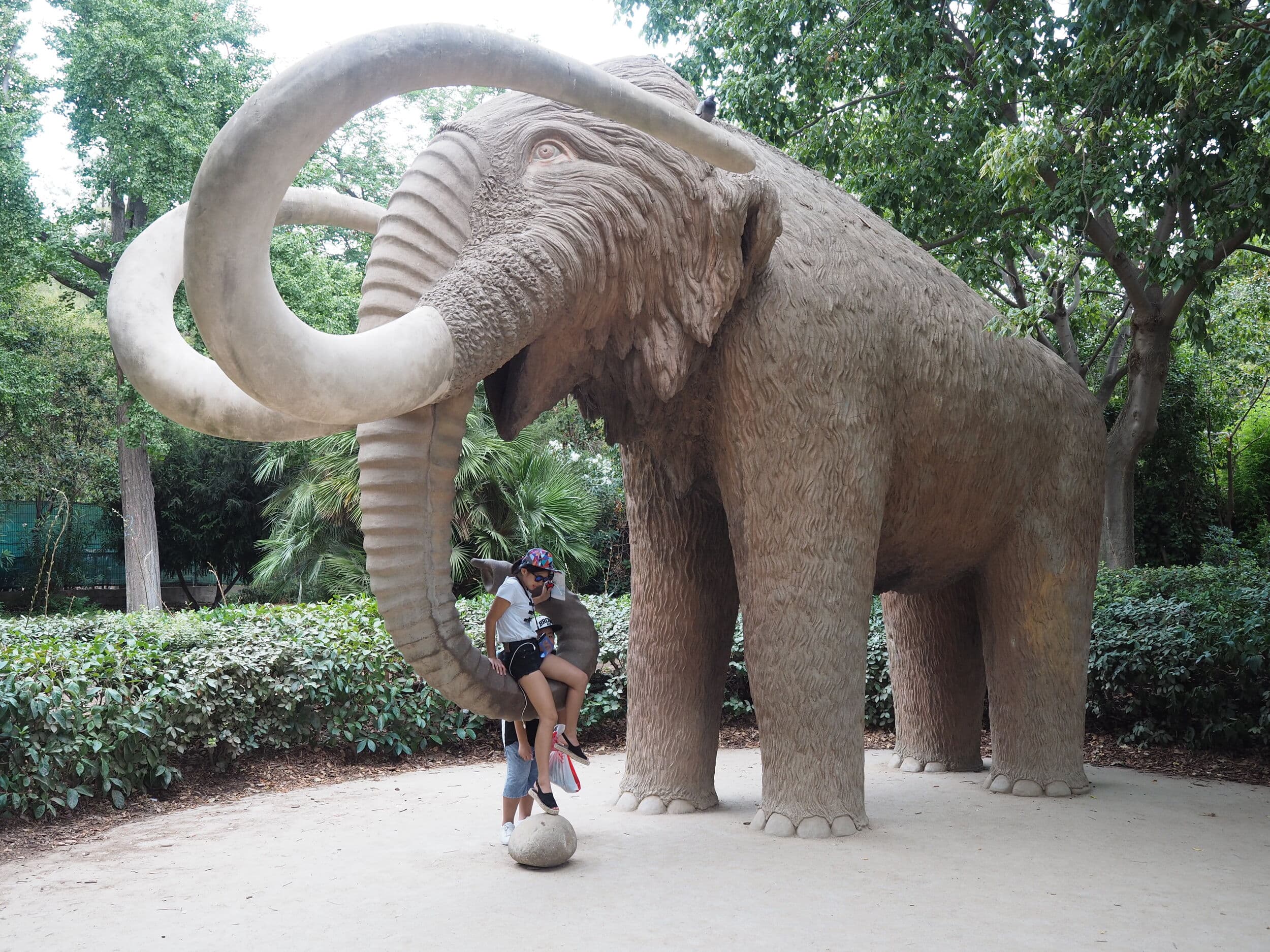 Estàtua del mamut al Parc de la Ciutadella